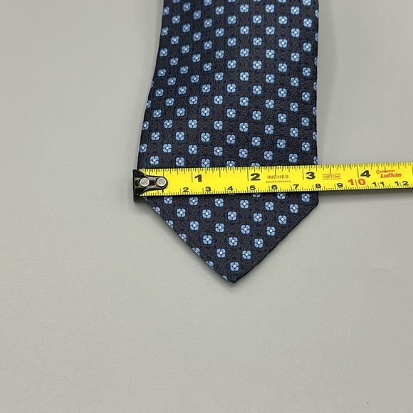 Brooks Brothers Tie - Picture 4 of 4